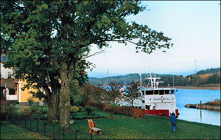 Kostervg vid Norsholms slott efter vernattning 1995-10-11.