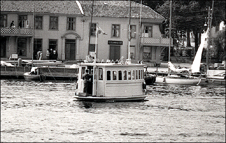 Hamnfrjan I i Marstrand 1953