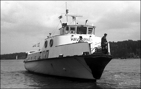 Havsrnen vid Bernhardsro brygga, Lindalssundet 1967