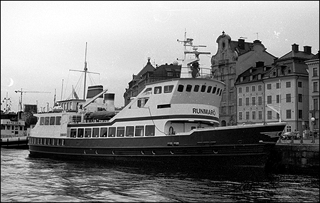 Runmar vid Skeppsbron, Stockholm 1992-07-12