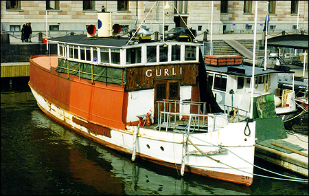 Gurli vid Skeppsholmsbron, Stockholm 2001-03-25