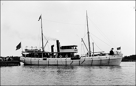 �sthammar I vid �sthammars �ngb�tsbrygga ca 1920