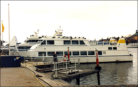 August Lindholm under omm�lning till Askungen 2002-04-22