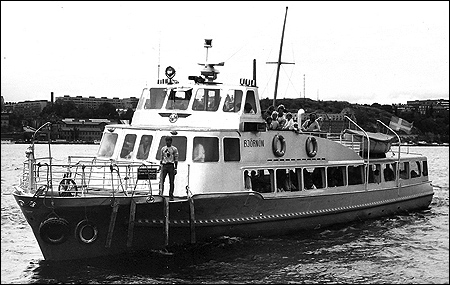 Bj�rn�n vid Klara M�larstrand, Stockholm 1983-07