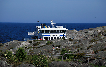 Sandhamn bakom klipporna vid Getryggen, Svenska Hgarna.