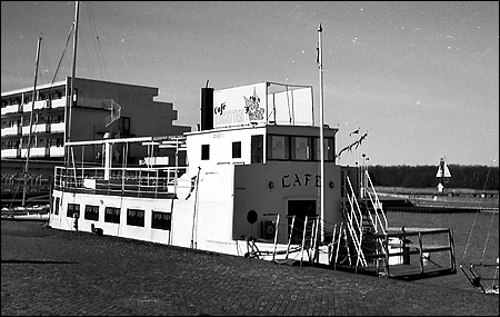 Sophia II som Caf� Lokatten i Borgholm, �land 1990-05-01