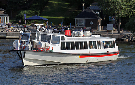 Delfin XI vid Nacka Strand, Nacka 2010-07-11