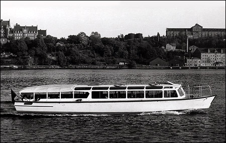 Delfin III utanf�r Waldemarsudde, Stockholm 1964-06-16