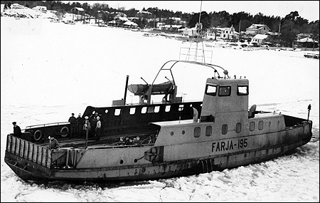 Färja 61/195 vid Furusund 1964-02