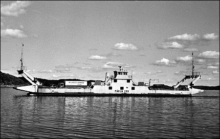 F�rja 61/299 p� Gullmarsleden, Lysekil 1981