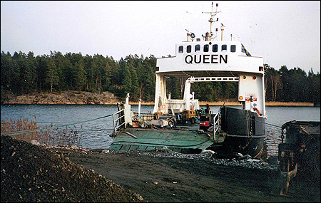 Queen under ombyggnad i Säbyviken 1999-11