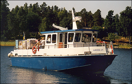 Grisslan vid Ellans brygga, Sing�