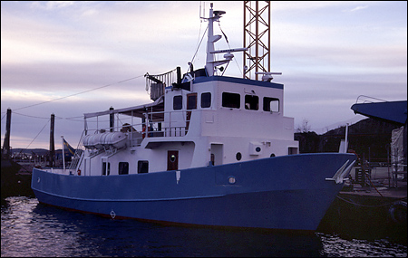 Knape vid Djupviks varv, Tj�rn 2006-10-29