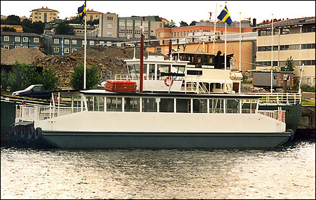Lotten av Hammarby Sjstad i Hammarbykanalen, Stockholm 2002-07-24