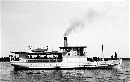 Kung p� �sthammarsfj�rden, �sthammar ca. 1910