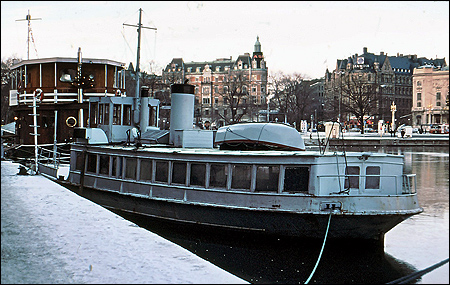 Mrsgarn vid Nybrokajen, Stockholm 1981-03