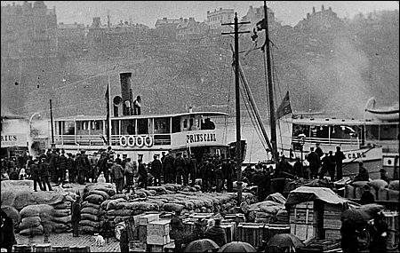 Prins Carl vid Kronhamnstorg, Stockholm 1900-05-17