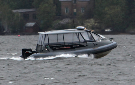 Nybroviken Sj�taxi 1 p� S:a Vaxholmsfj�rden, Vaxholm 2012-06-02