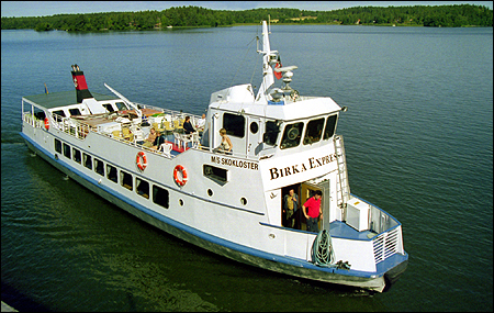 Skokloster med artistnamnet Birka Express vid Bjrk/Birka 1999-08-07