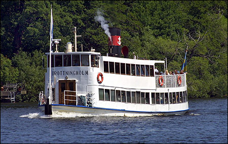 Drottningholm vid Stora Essingen 2003-06-25