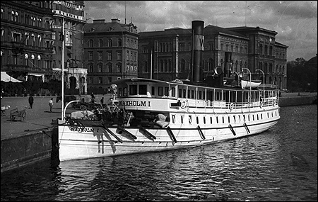 Waxholm I vid Södra Blasieholmshamnen, Stockholm 1913